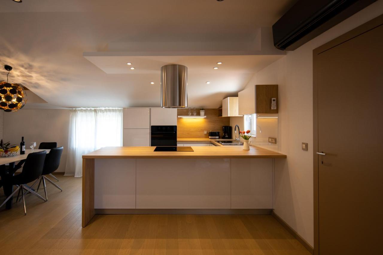 Lumaja Luxury Apartman Biograd Na Moru Exterior foto