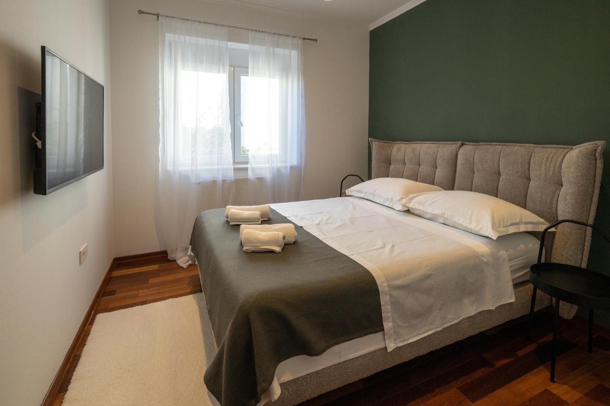 Lumaja Luxury Apartman Biograd Na Moru Exterior foto