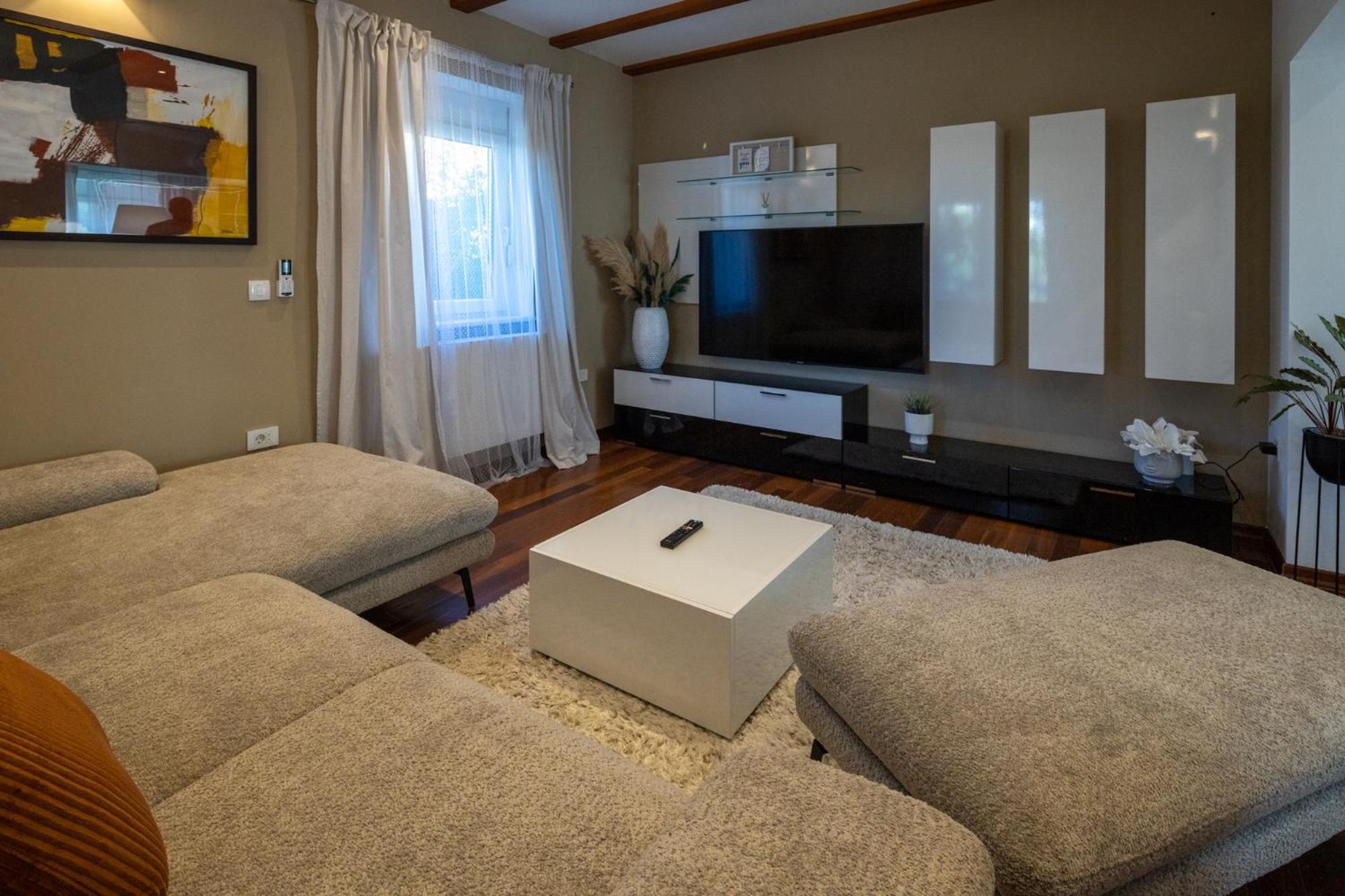 Lumaja Luxury Apartman Biograd Na Moru Exterior foto